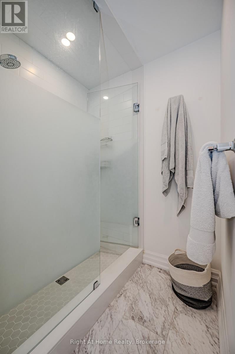 802 - 2060 LAKESHORE ROAD Image 25