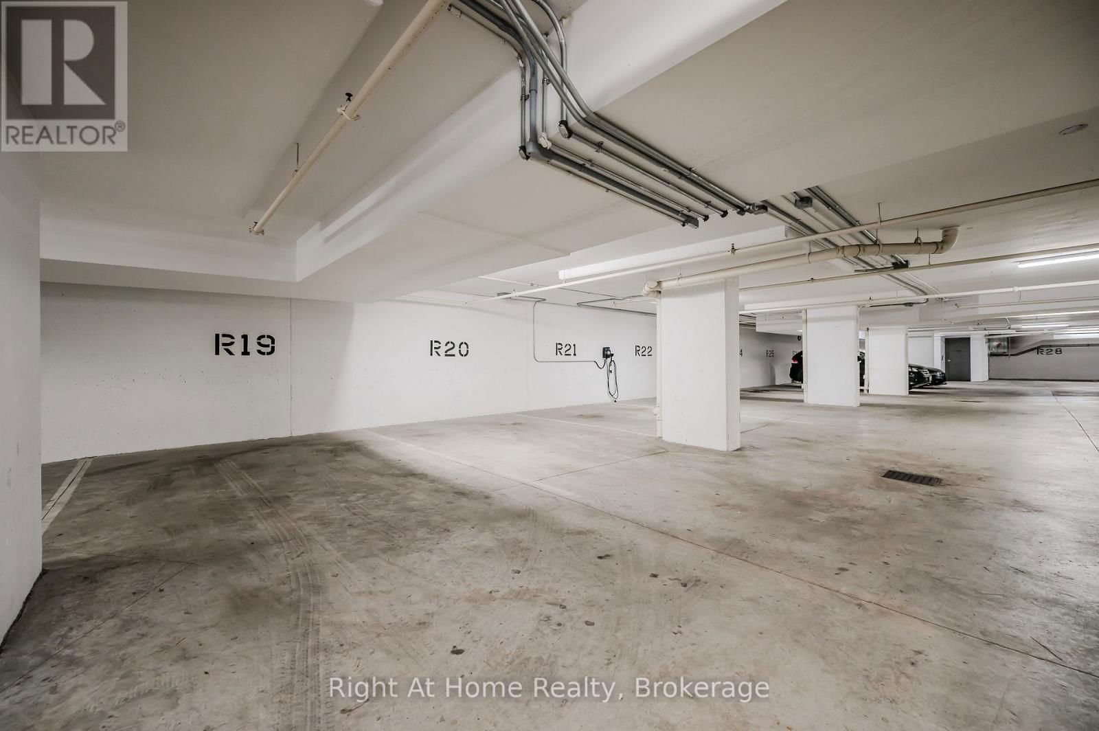 802 - 2060 LAKESHORE ROAD Image 28