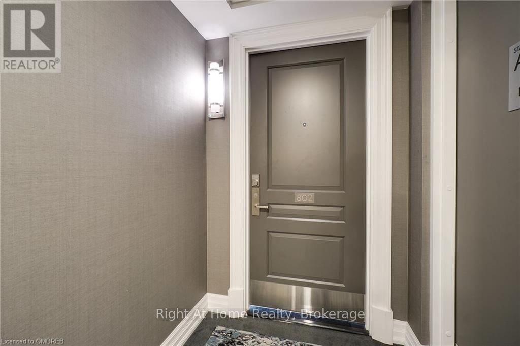 802 - 2060 LAKESHORE ROAD Image 7