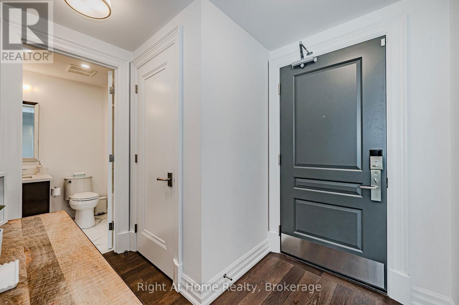 802 - 2060 LAKESHORE ROAD Image 8
