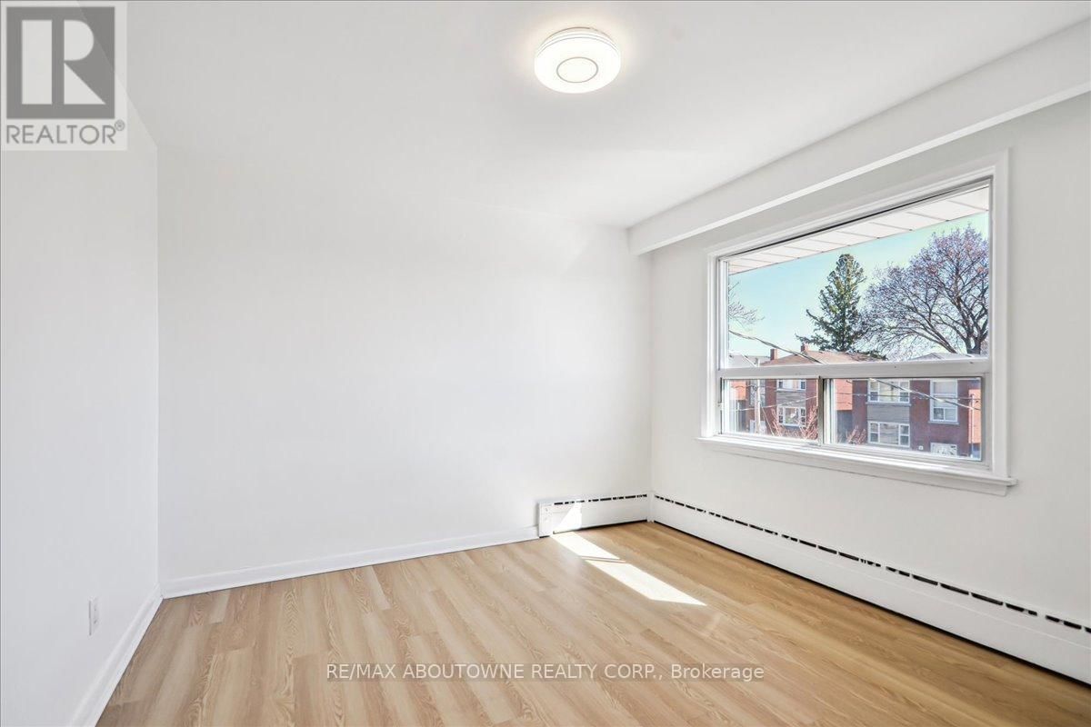 5 - 2 WESLEY STREET Image 19