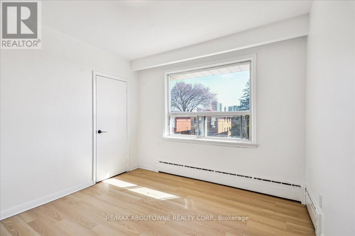 5 - 2 WESLEY STREET Image 27