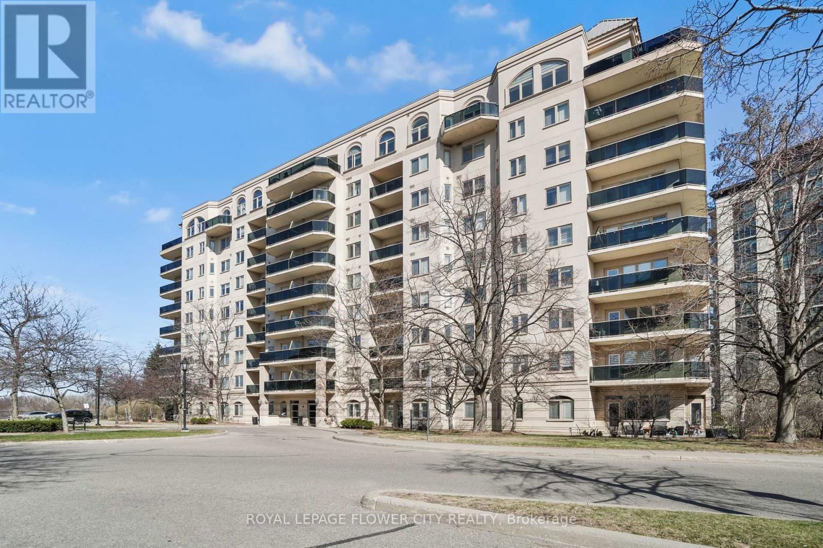 701 - 10 DAYSPRING CIRCLE Image 3