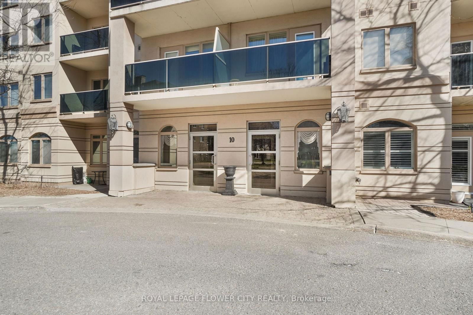 701 - 10 DAYSPRING CIRCLE Image 4