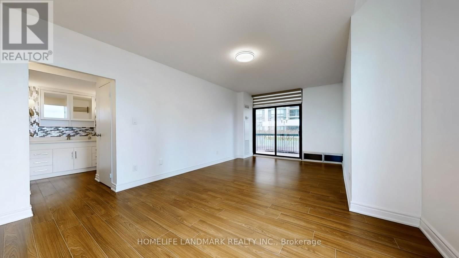 107 - 2185 MARINE DRIVE Image 12