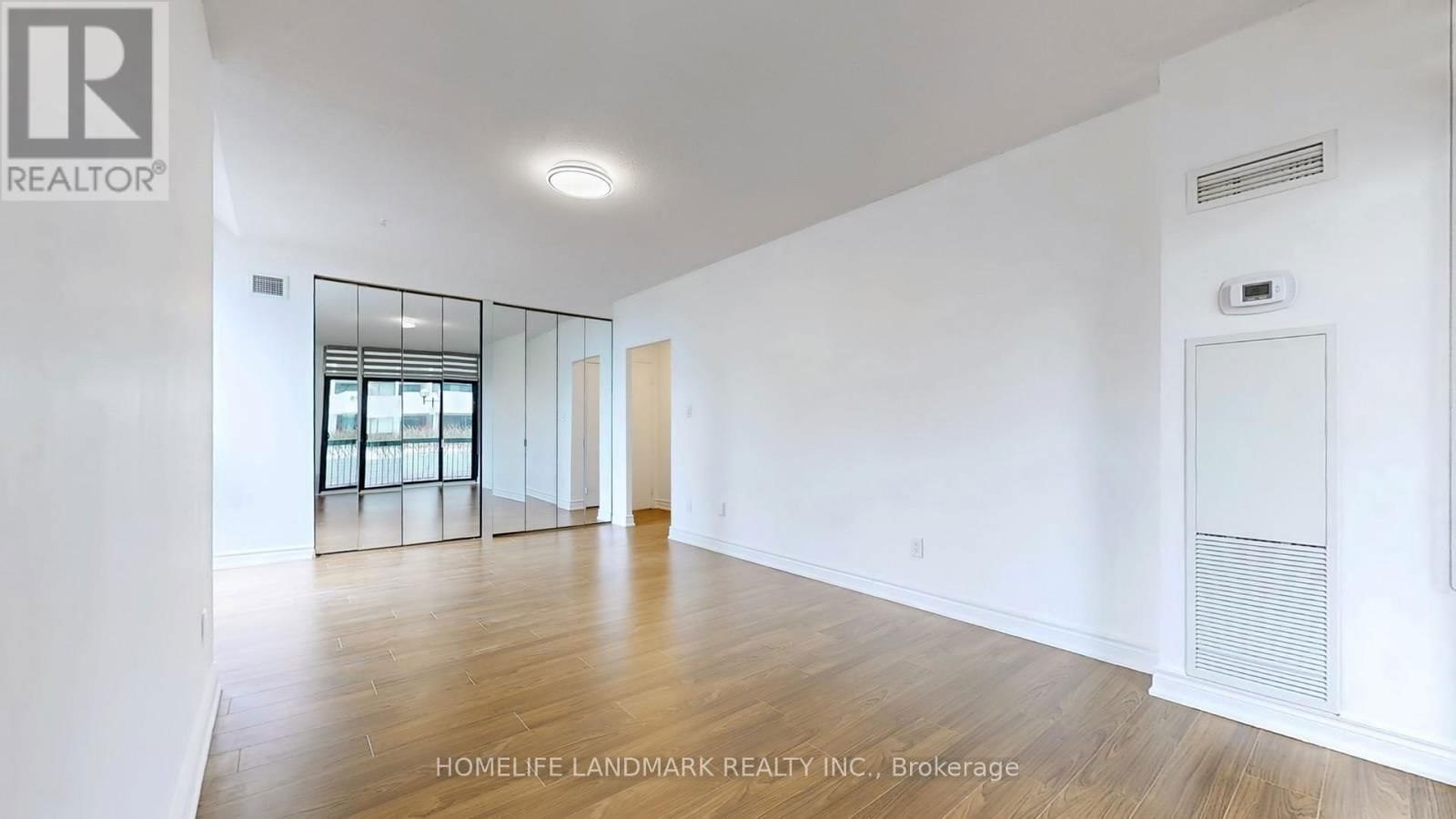 107 - 2185 MARINE DRIVE Image 15