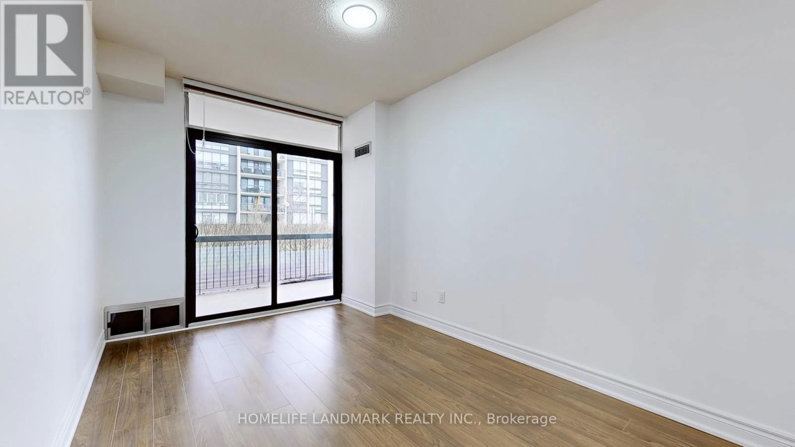 107 - 2185 MARINE DRIVE Image 18