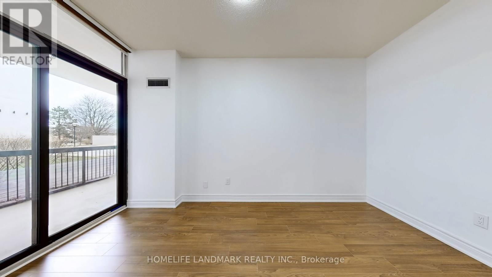 107 - 2185 MARINE DRIVE Image 19