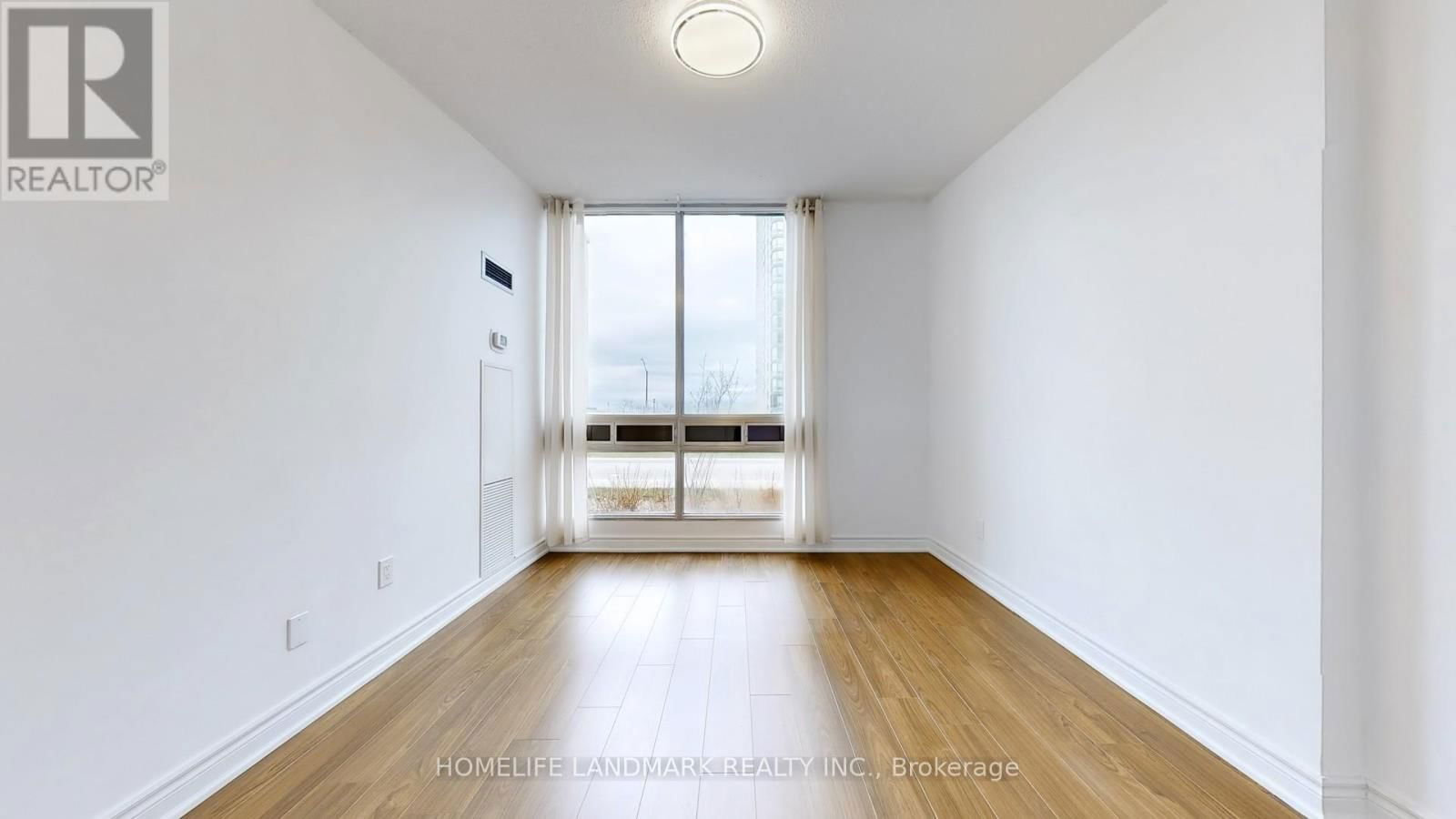107 - 2185 MARINE DRIVE Image 21
