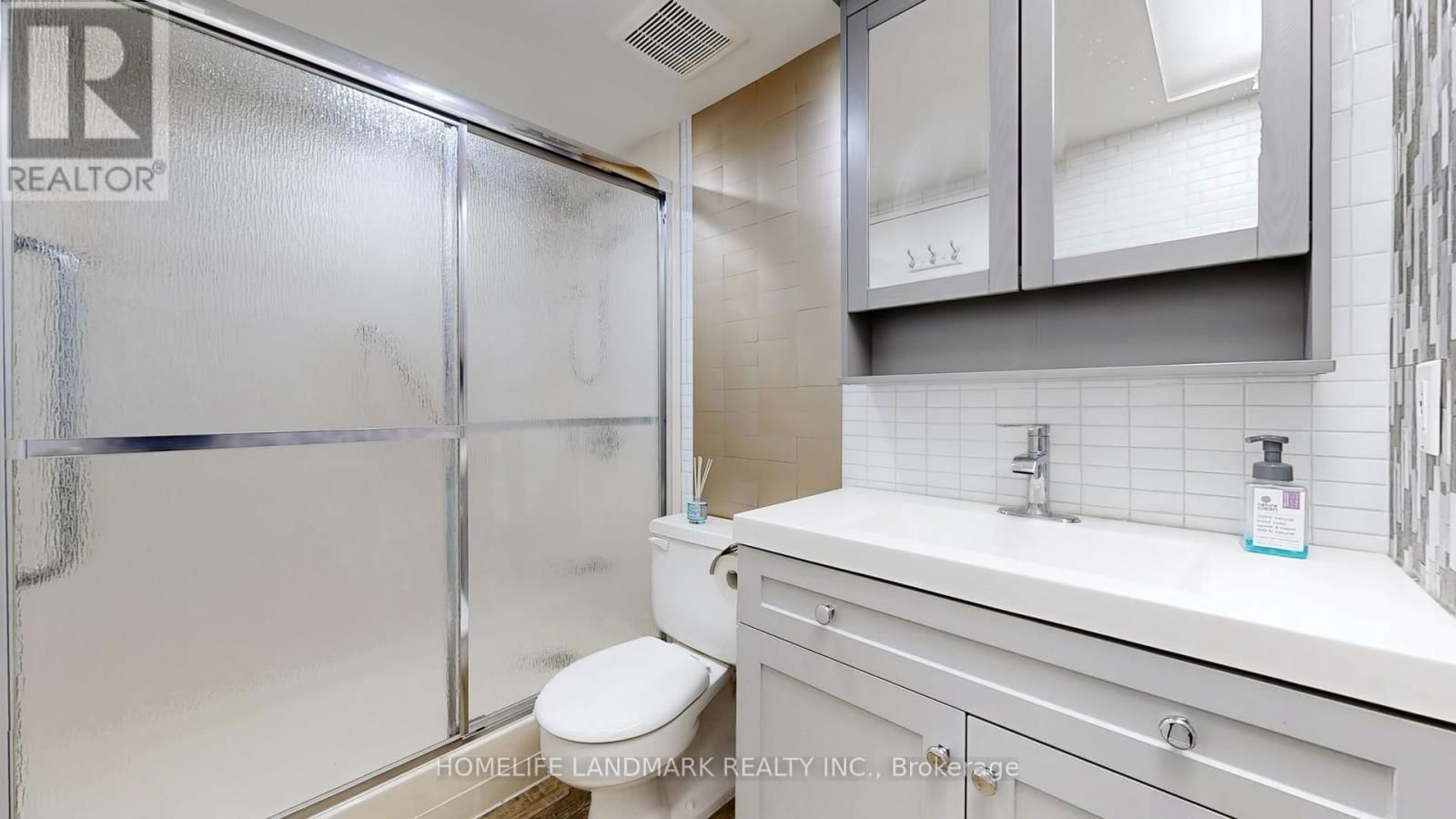 107 - 2185 MARINE DRIVE Image 22