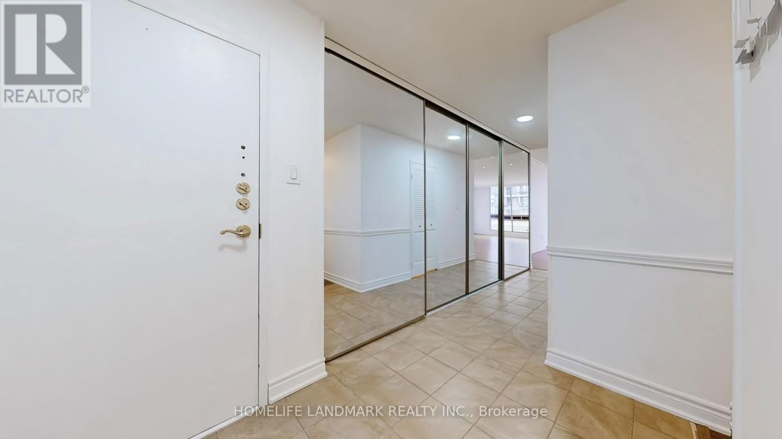 107 - 2185 MARINE DRIVE Image 24