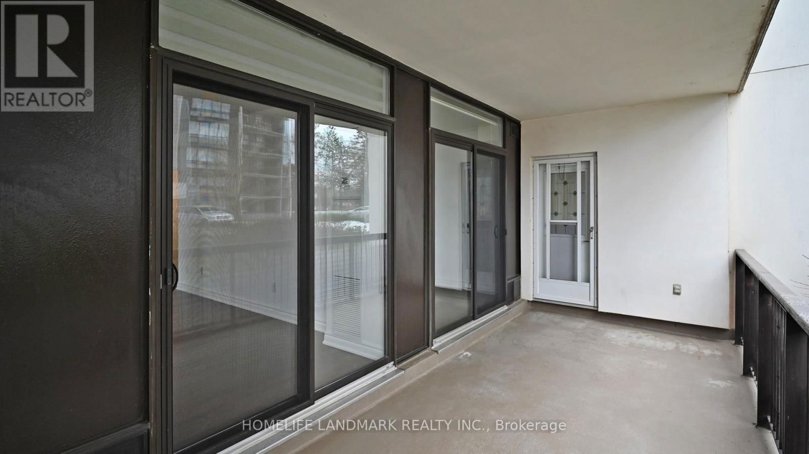 107 - 2185 MARINE DRIVE Image 27