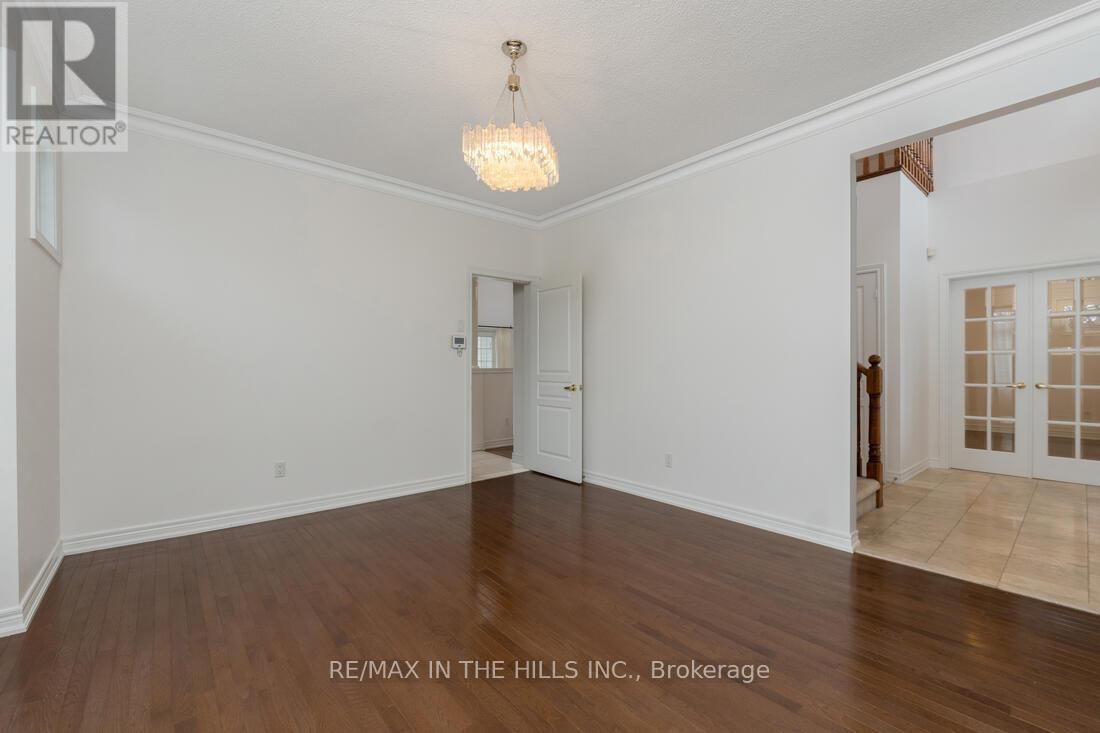 27 - 2165 STAVEBANK ROAD Image 23