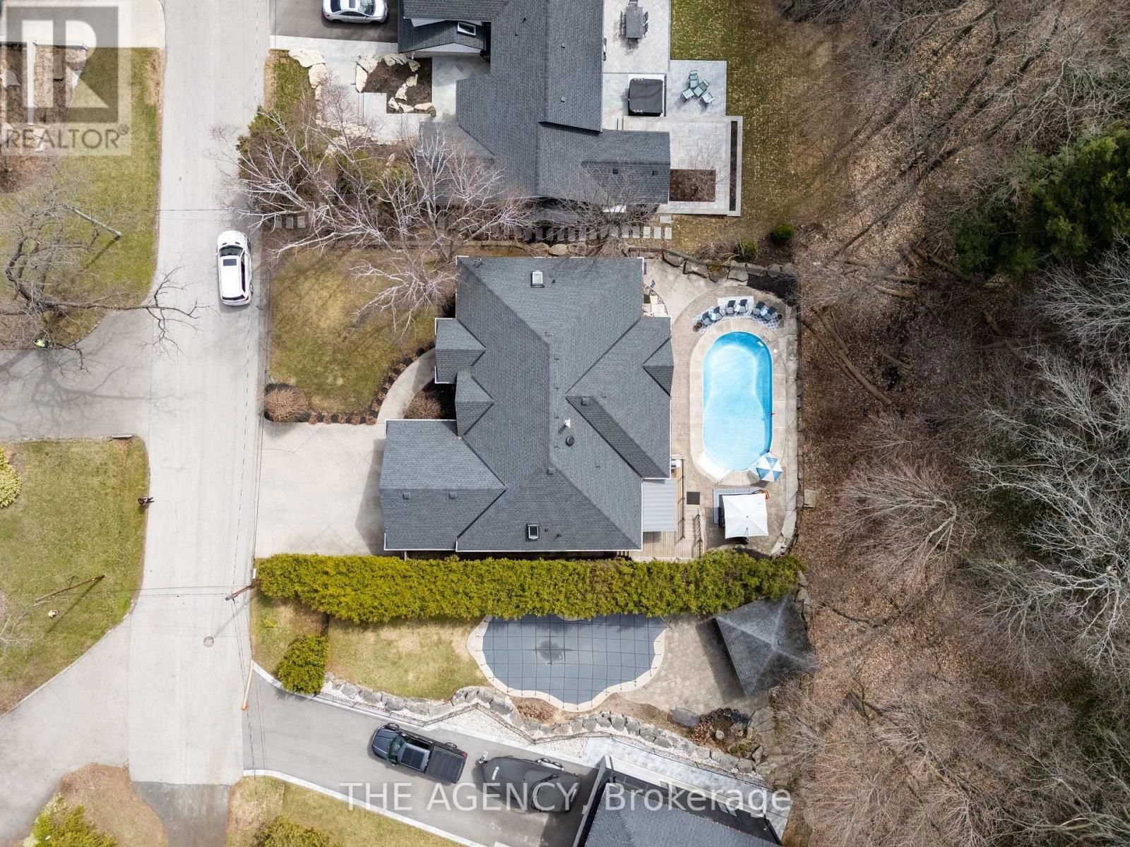 810 BELHAVEN CRESCENT Image 3
