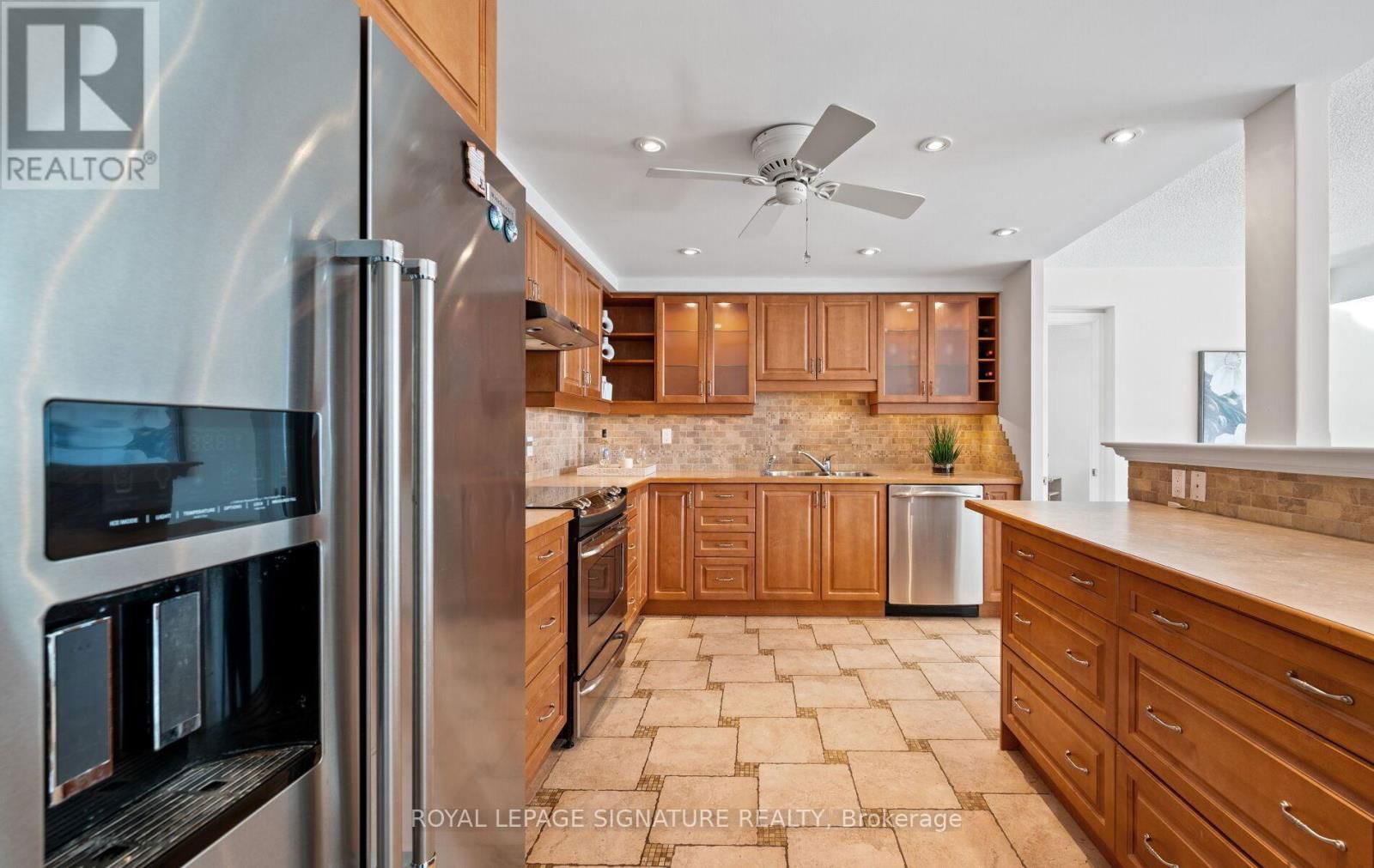 1508 - 2175 MARINE DRIVE Image 17