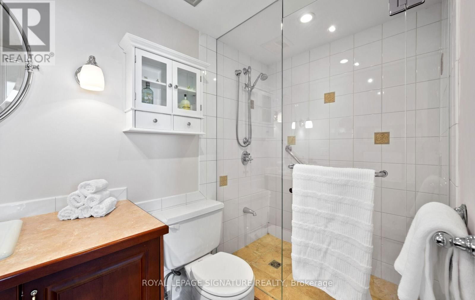 1508 - 2175 MARINE DRIVE Image 24