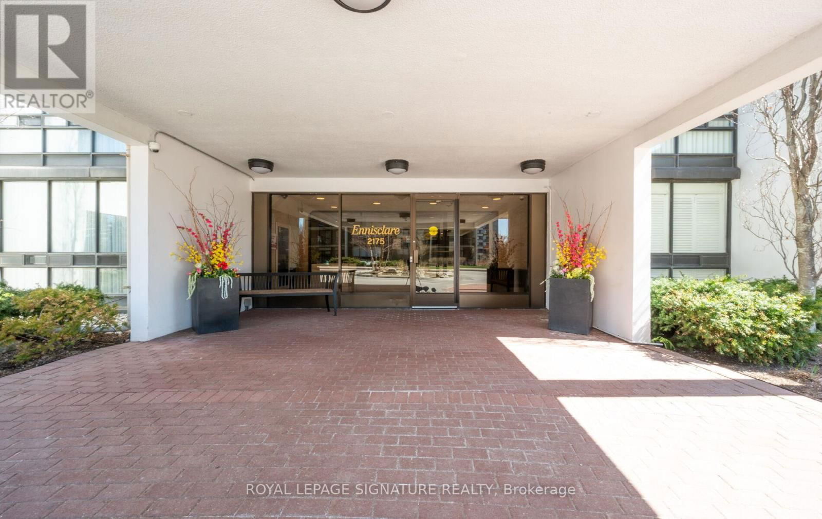 1508 - 2175 MARINE DRIVE Image 39