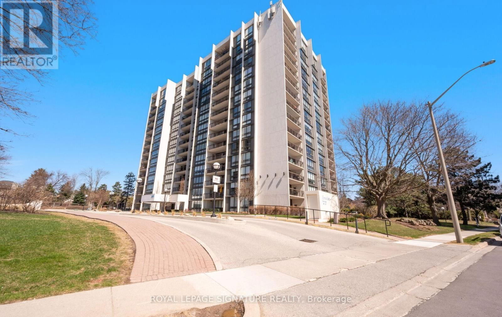 1508 - 2175 MARINE DRIVE Image 41