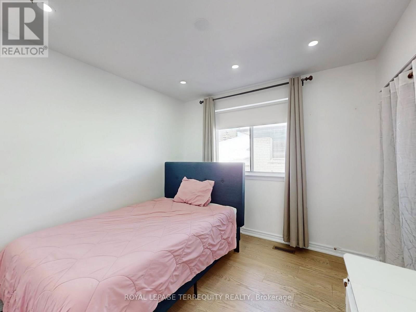 28 PETERSON DRIVE Image 22