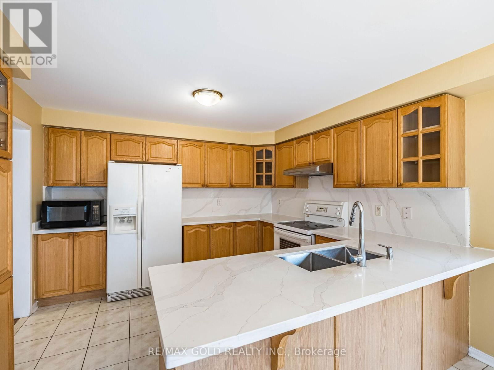 181 BRISDALE DRIVE Image 13