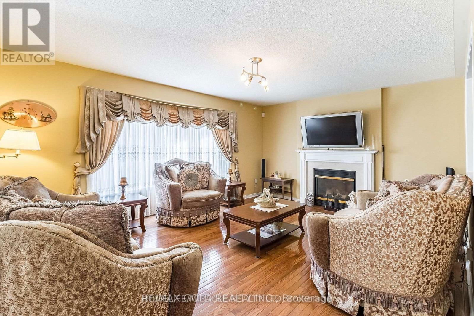 181 BRISDALE DRIVE Image 15