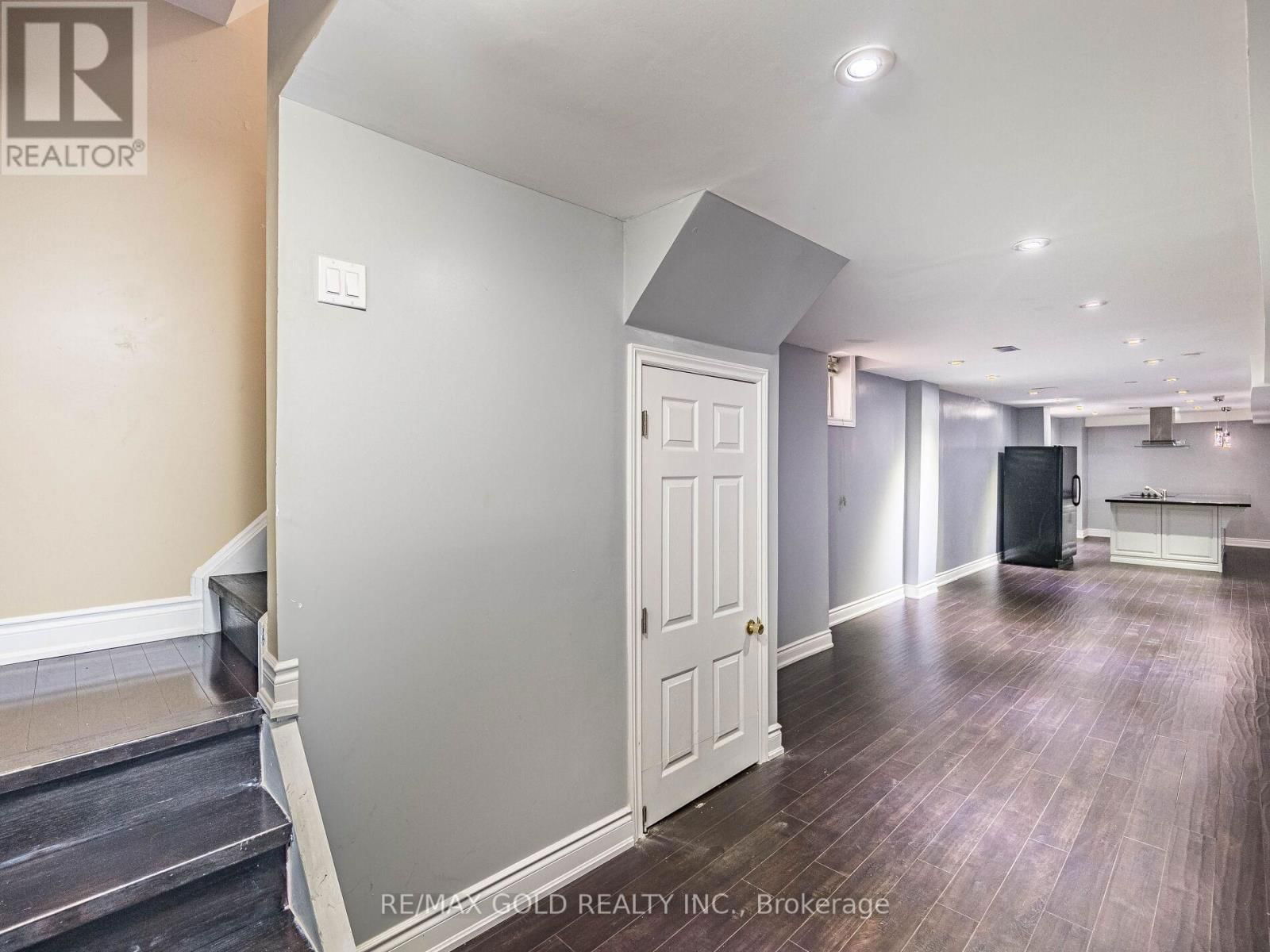 181 BRISDALE DRIVE Image 33
