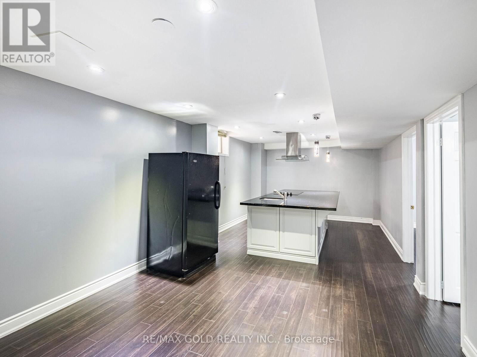 181 BRISDALE DRIVE Image 34