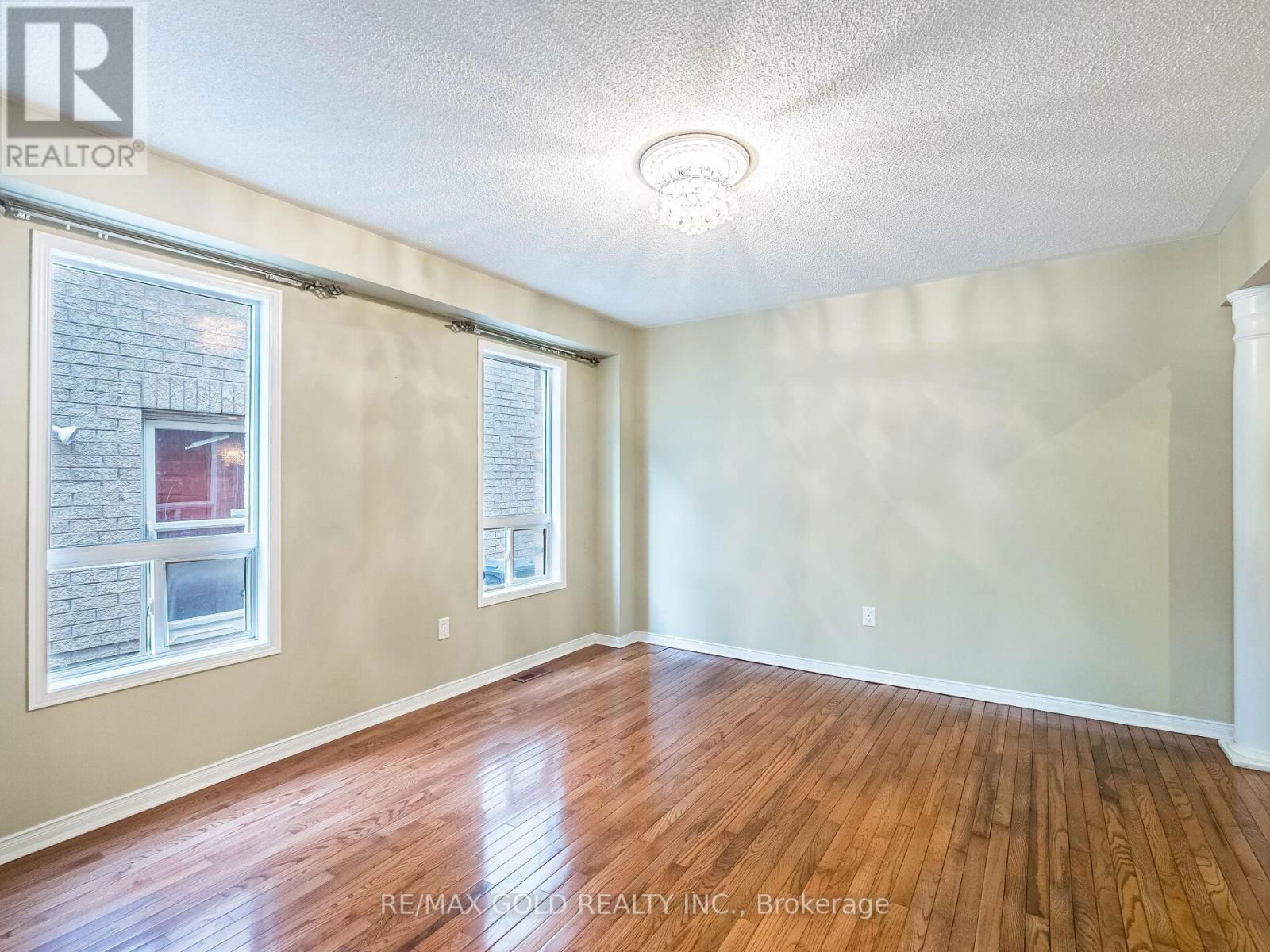 181 BRISDALE DRIVE Image 7