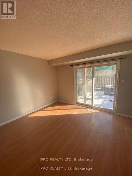 3414 REDPATH CIRCLE Image 5