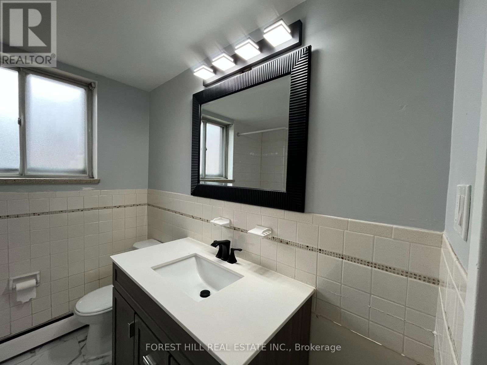 1 - 2128 GHENT AVENUE Image 8