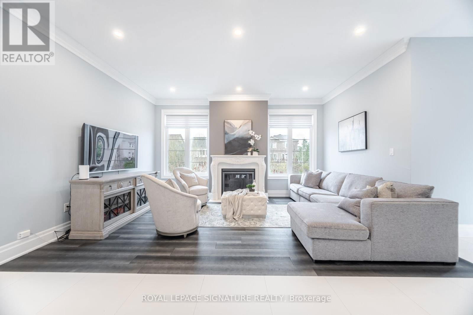 404 ELLEN DAVIDSON DRIVE Image 15