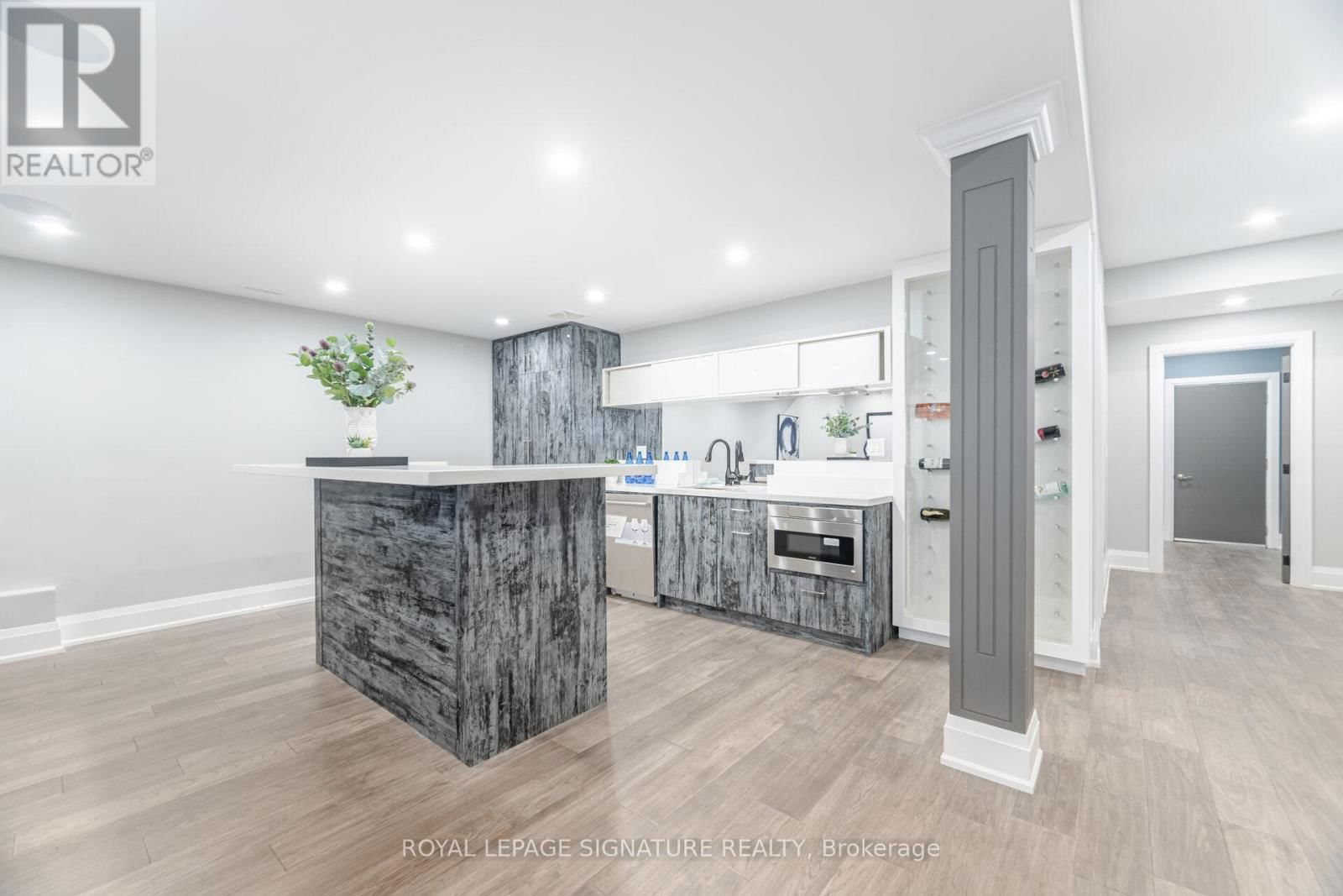 404 ELLEN DAVIDSON DRIVE Image 36