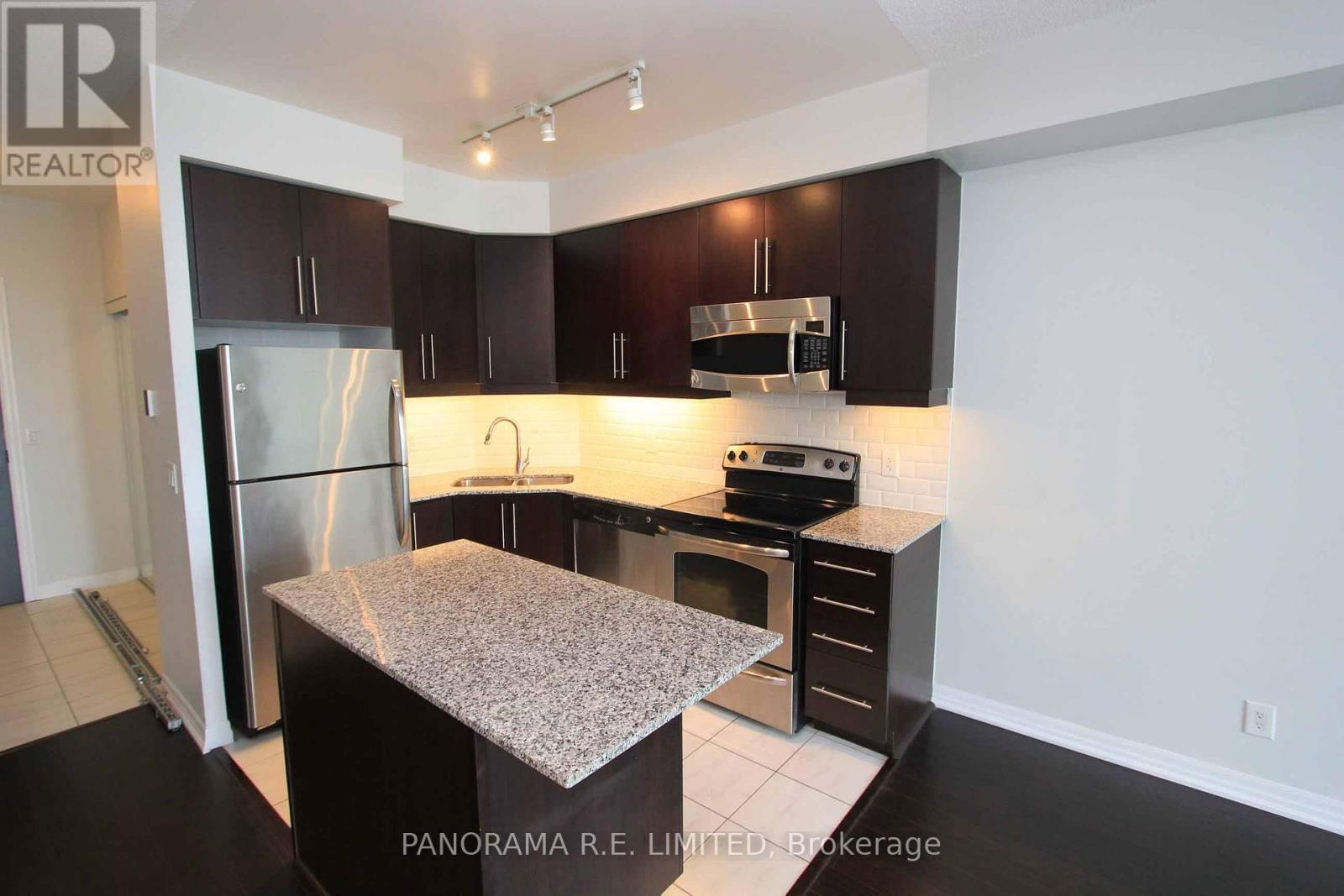 2408 - 223 WEBB DRIVE Image 7