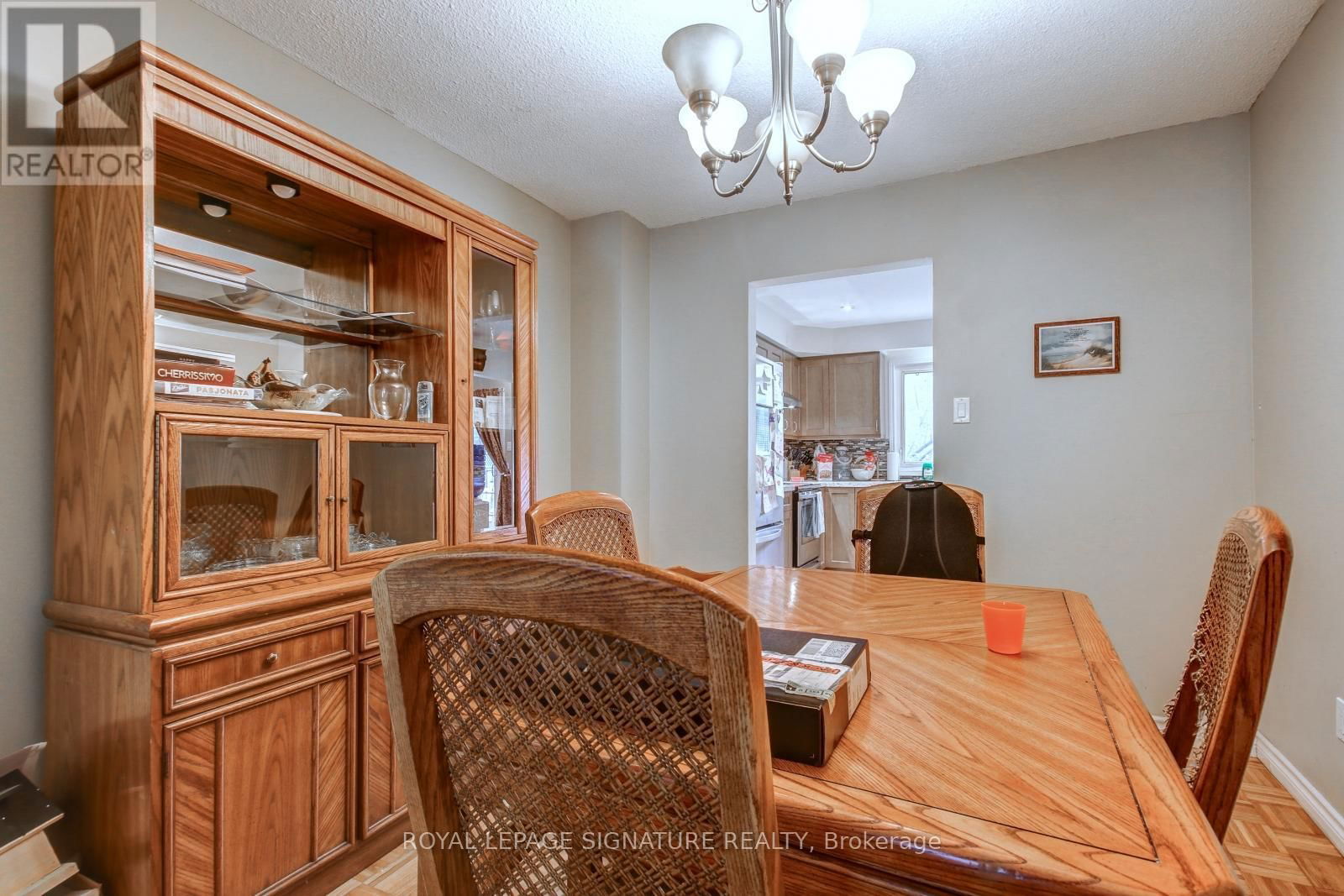 4188 MARTLEN CRESCENT Image 11