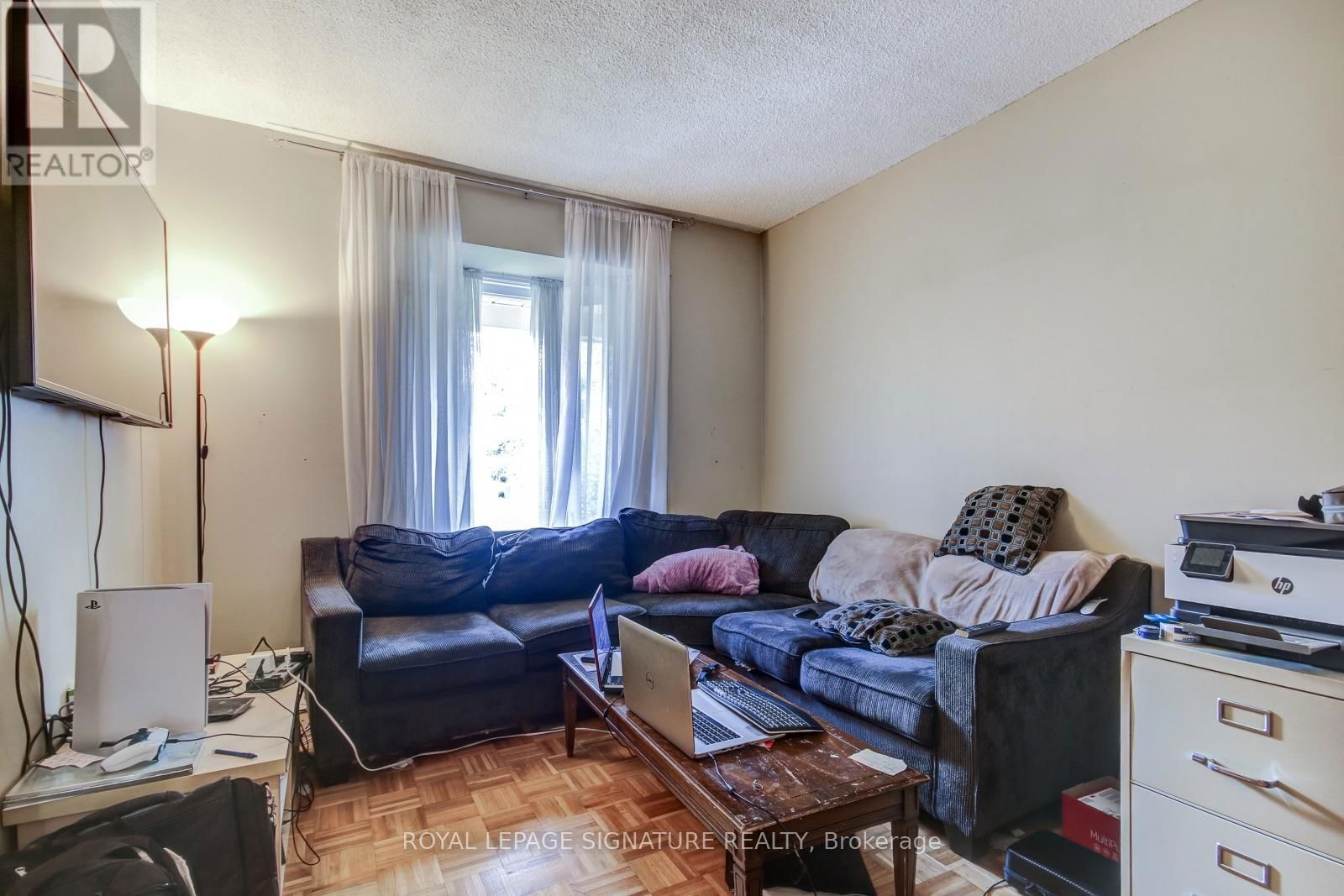 4188 MARTLEN CRESCENT Image 13