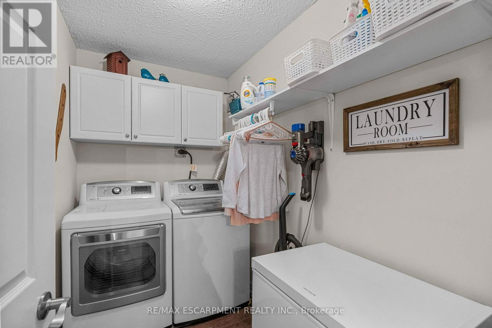 208 - 1237 NORTH SHORE BOULEVARD EAST Image 32