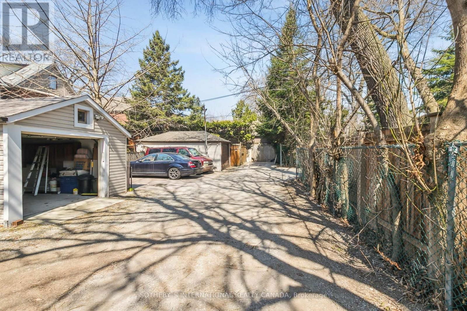 143 FAIRVIEW AVENUE Image 36