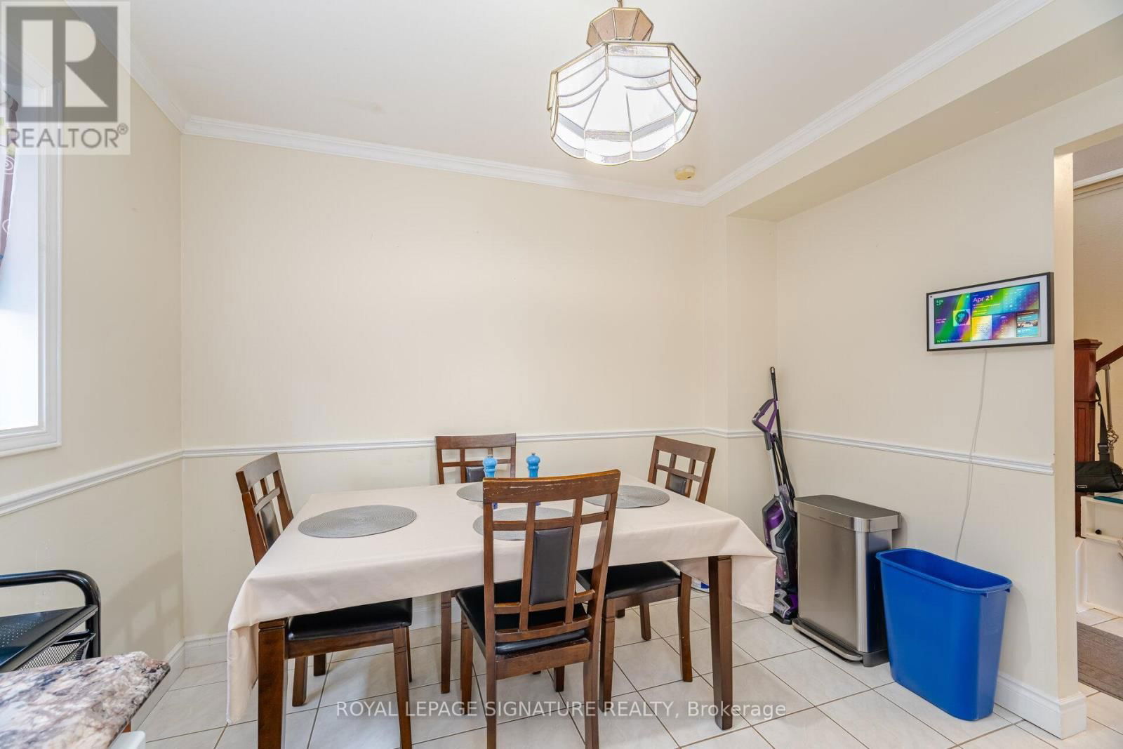136 MARTINDALE CRESCENT Image 13