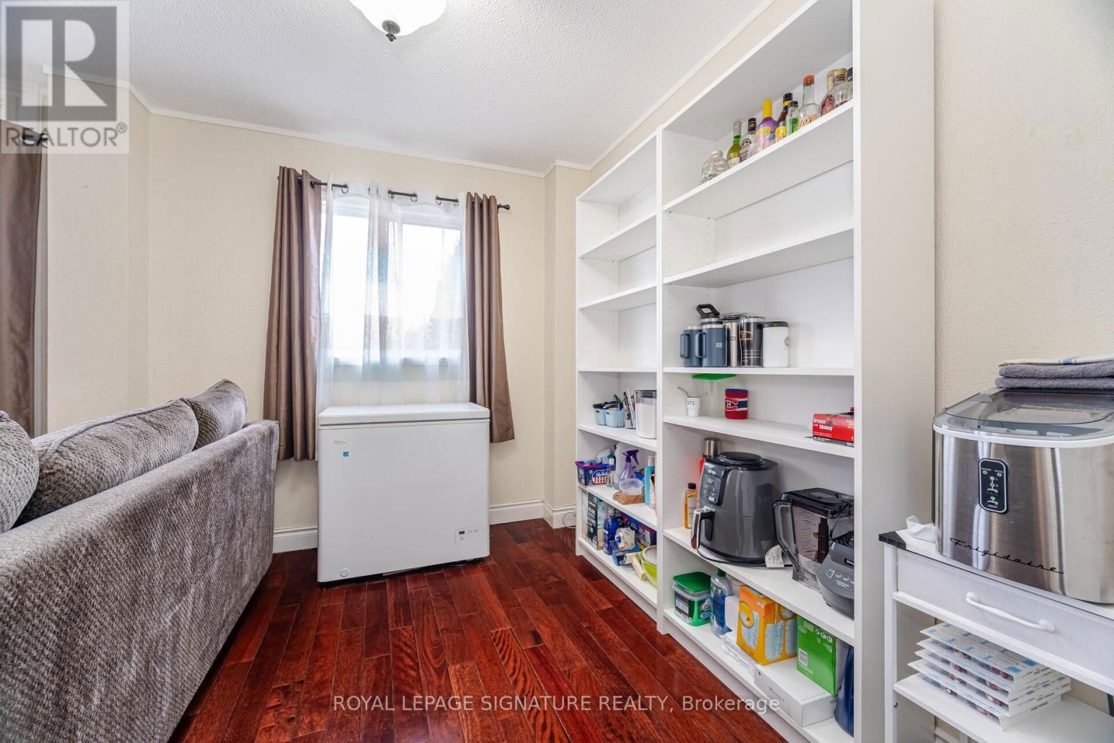 136 MARTINDALE CRESCENT Image 18