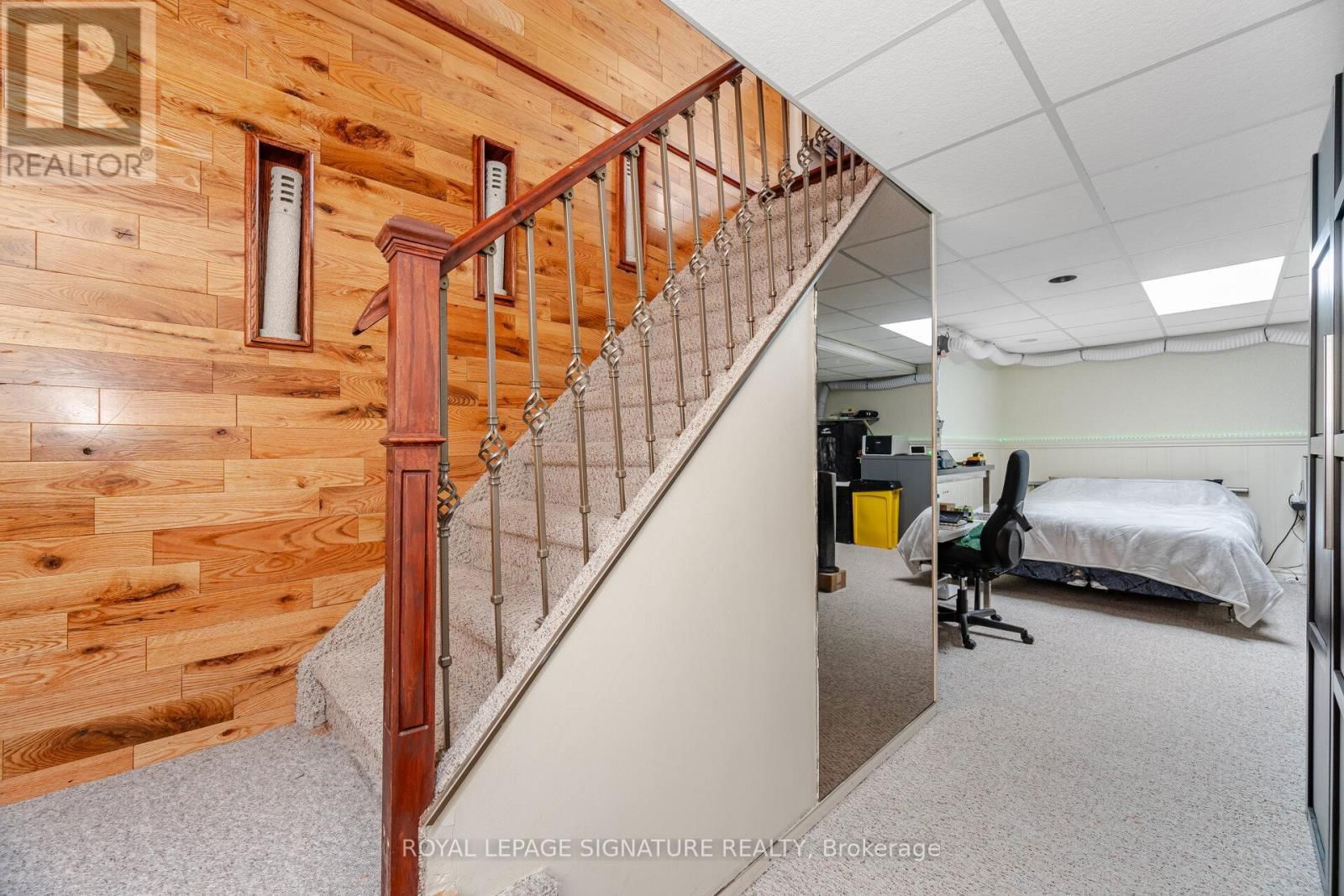 136 MARTINDALE CRESCENT Image 29