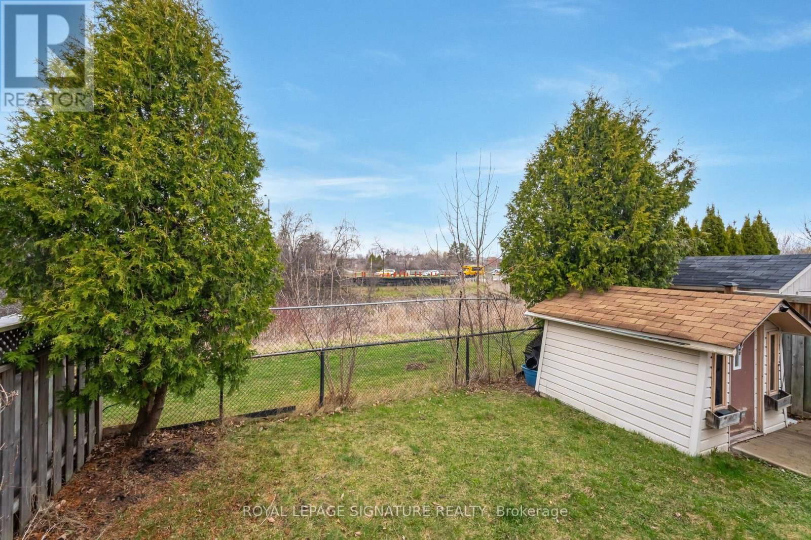 136 MARTINDALE CRESCENT Image 40