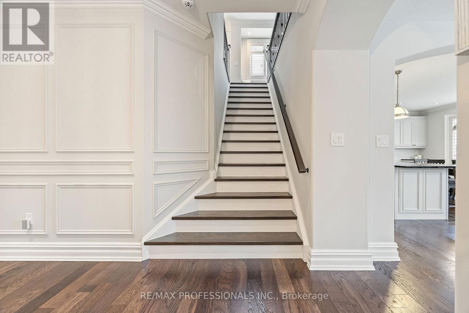 401 COOMBS COURT Image 18