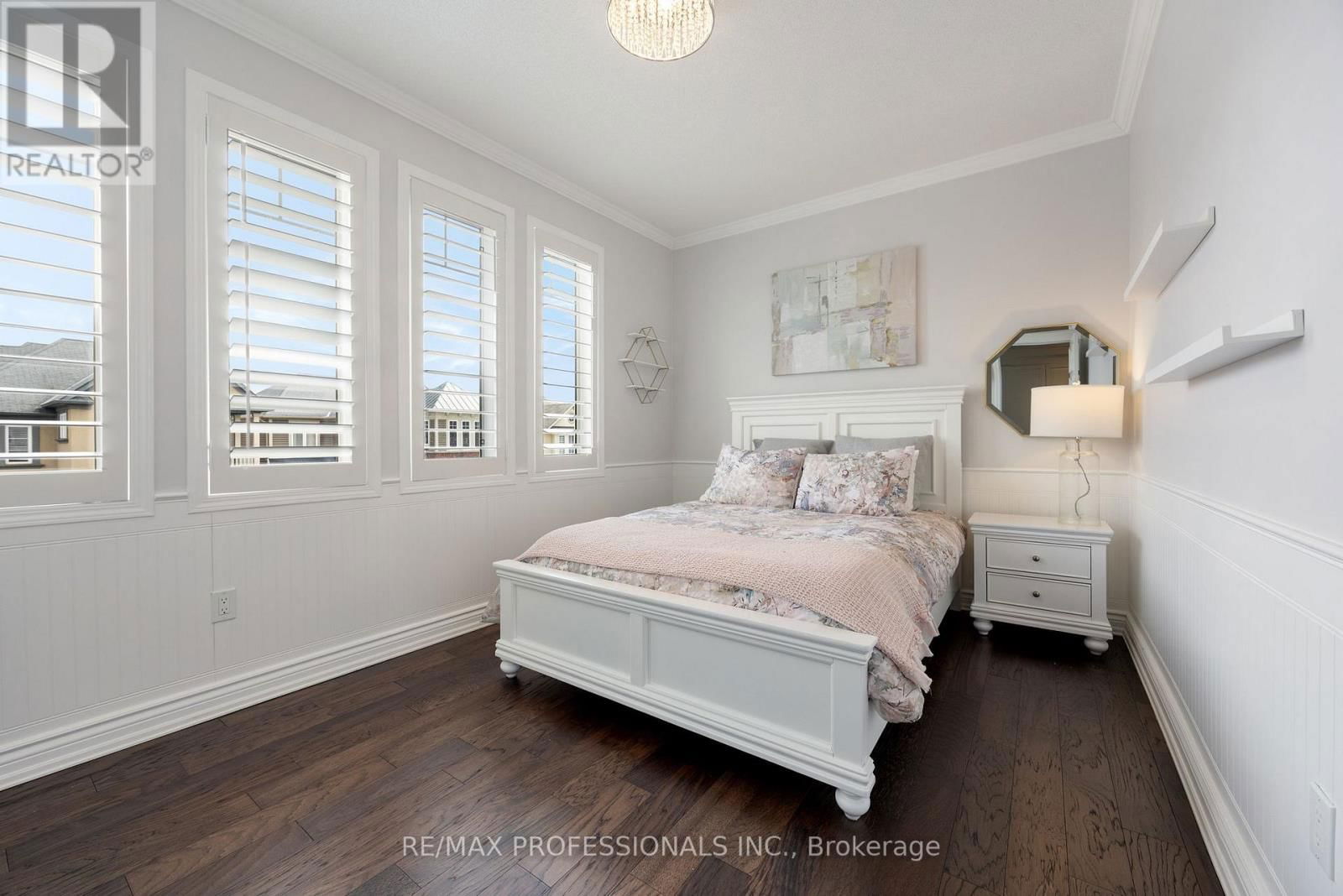 401 COOMBS COURT Image 32