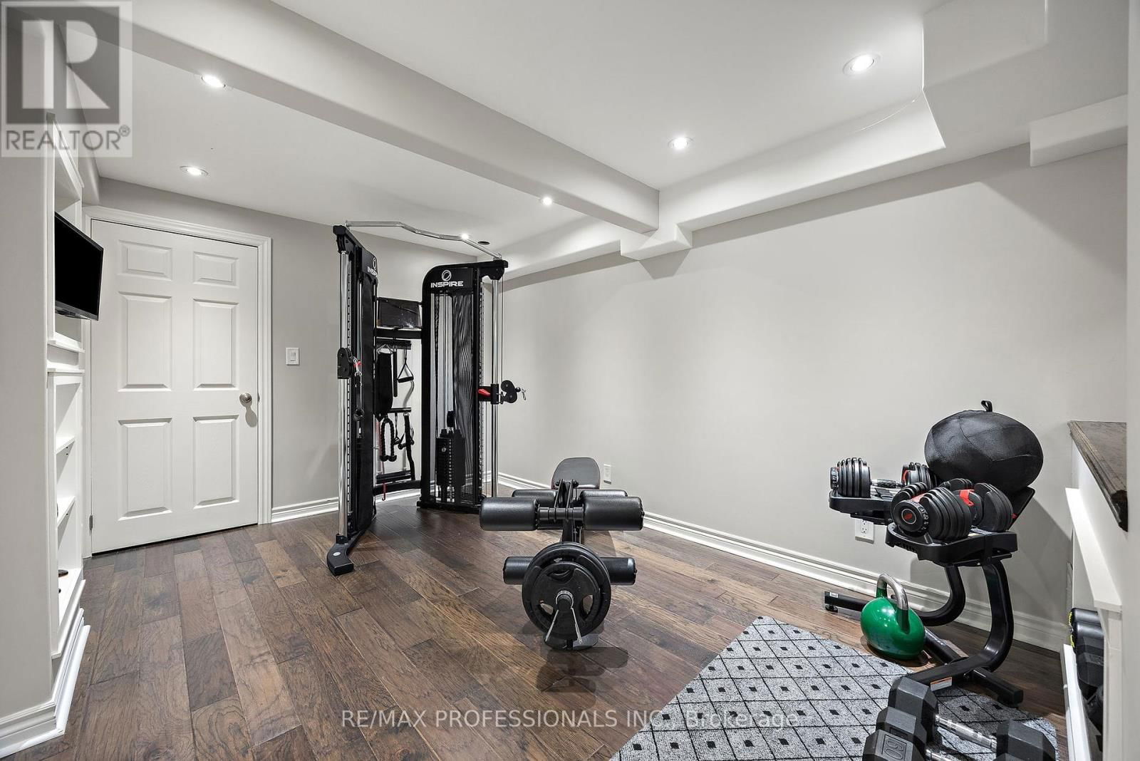 401 COOMBS COURT Image 37