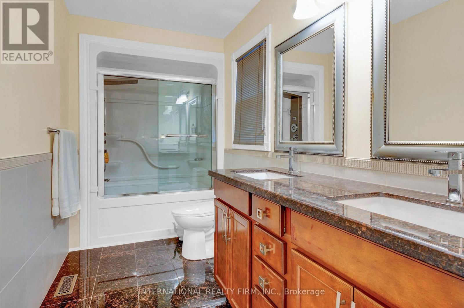6158 DUFORD DRIVE WEST Image 19