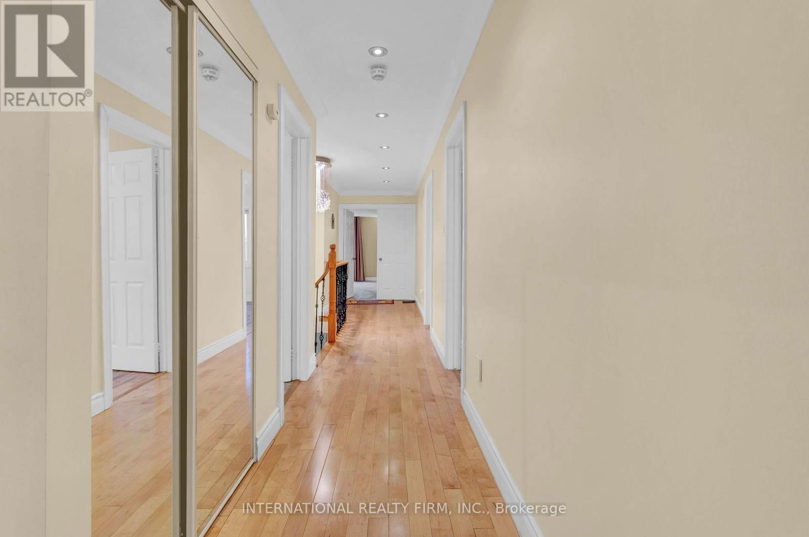 6158 DUFORD DRIVE WEST Image 24