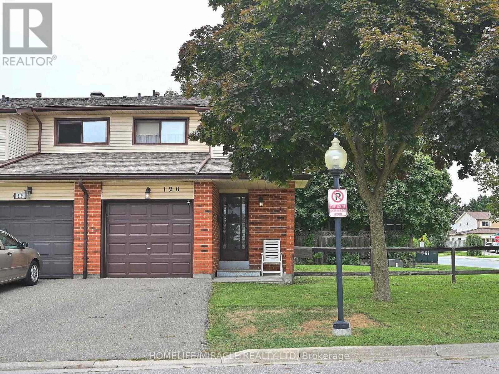 119 - 120 COLLINS CRESCENT WEST Image 1