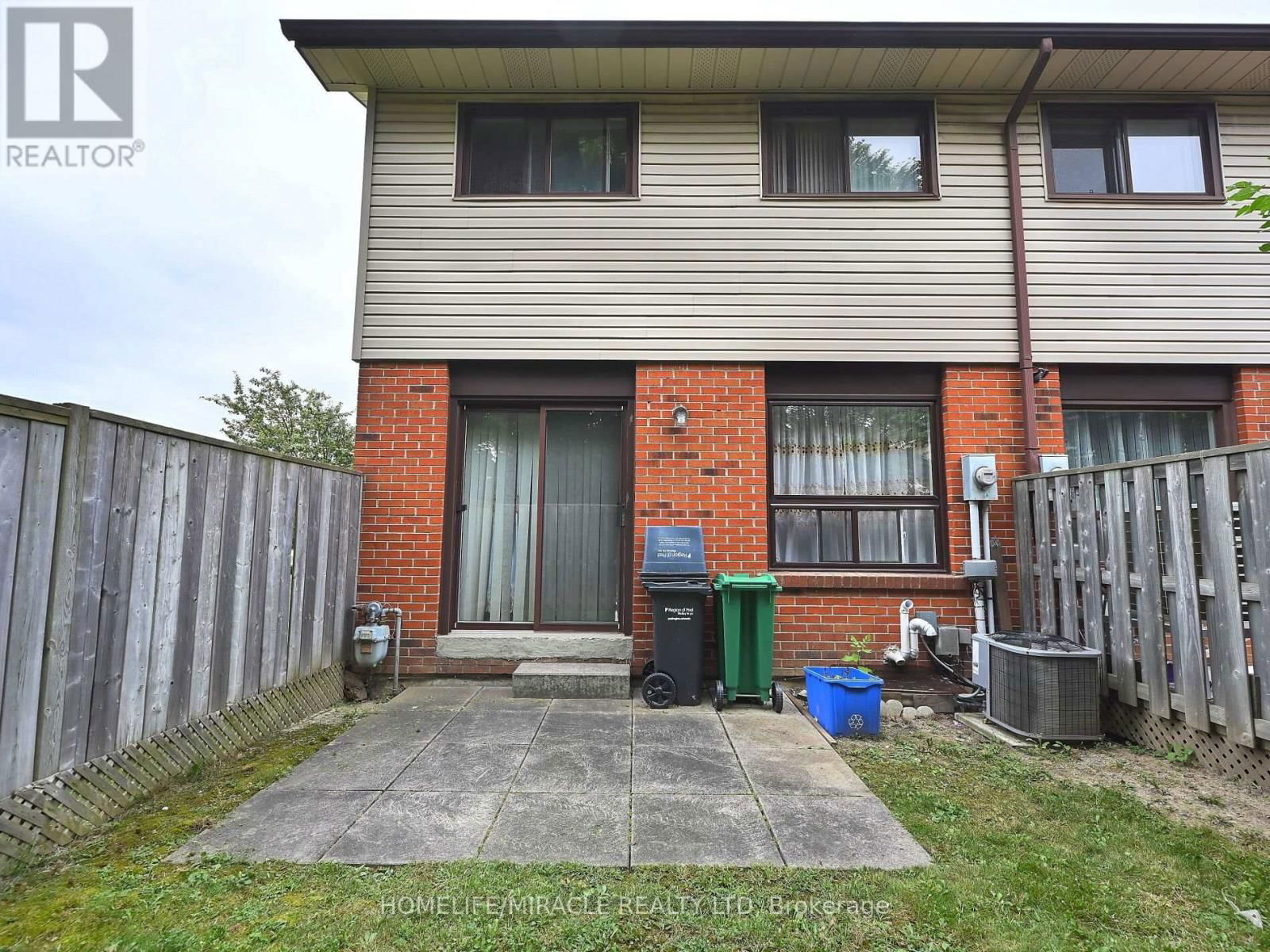 119 - 120 COLLINS CRESCENT WEST Image 35