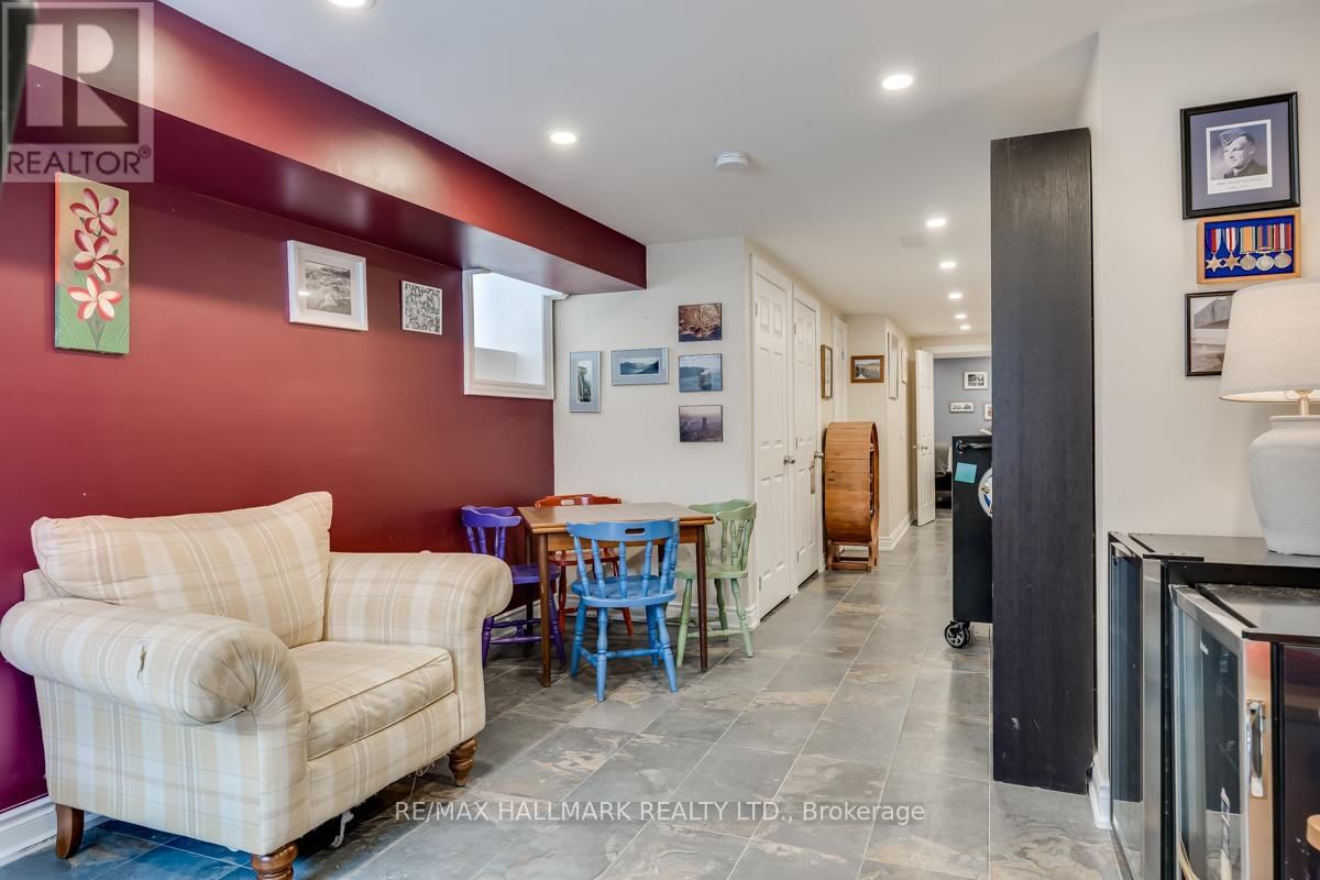 223 WALLACE AVENUE Image 14
