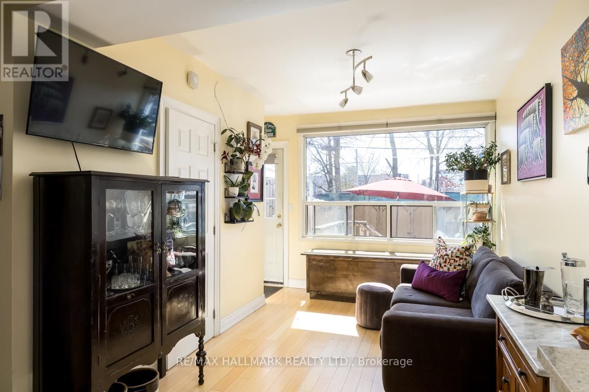 223 WALLACE AVENUE Image 20